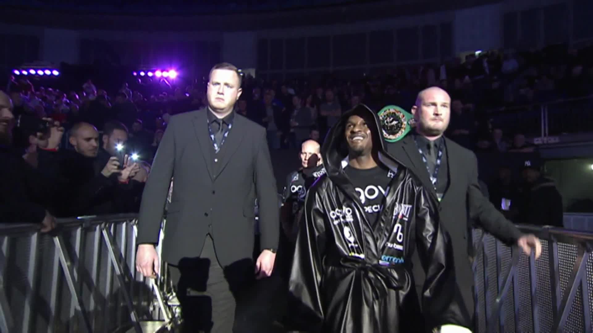 Davies made an eye catching entrance before his recent win over Derry Mathews at The