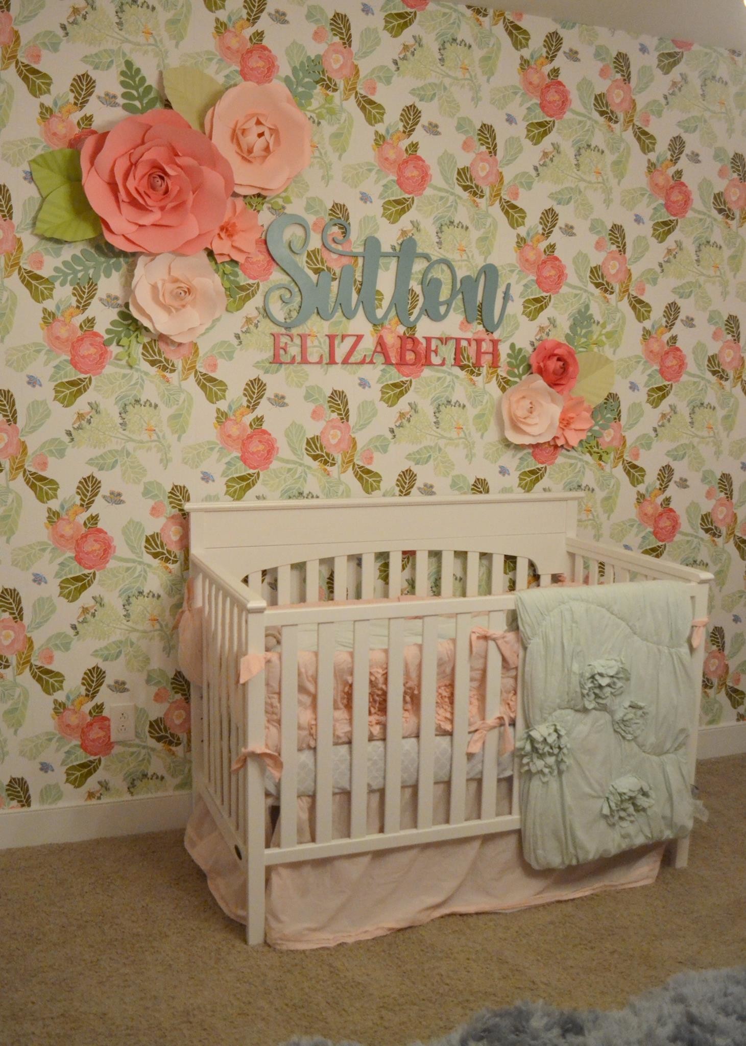How much are you swooning over this floral nursery wallpaper Its gorgeous in a vintage