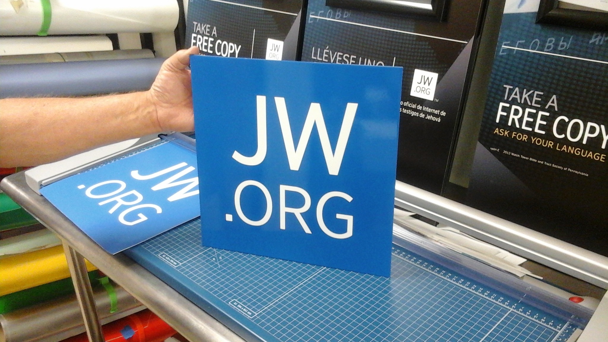 Jw.org signs