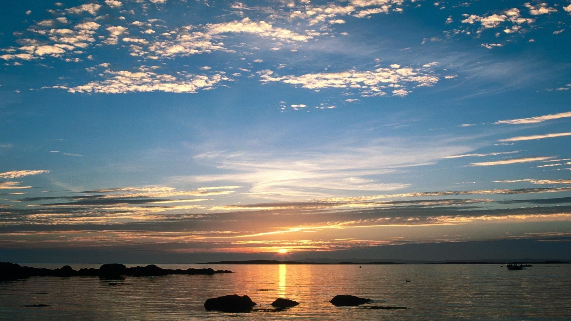 Spiritual sunset HD free desktop background – free wallpaper image