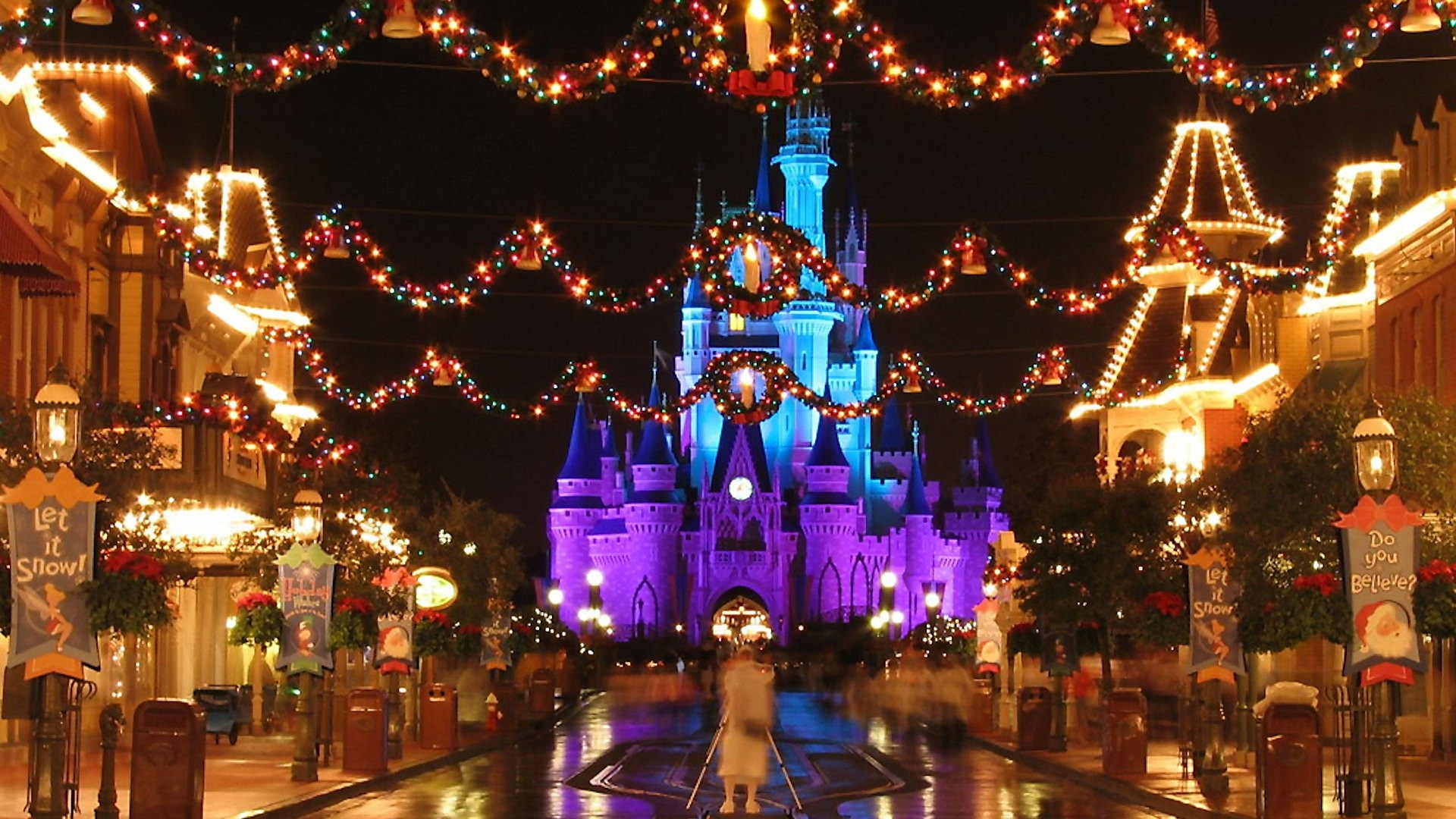 Disney World – Main Street Christmas