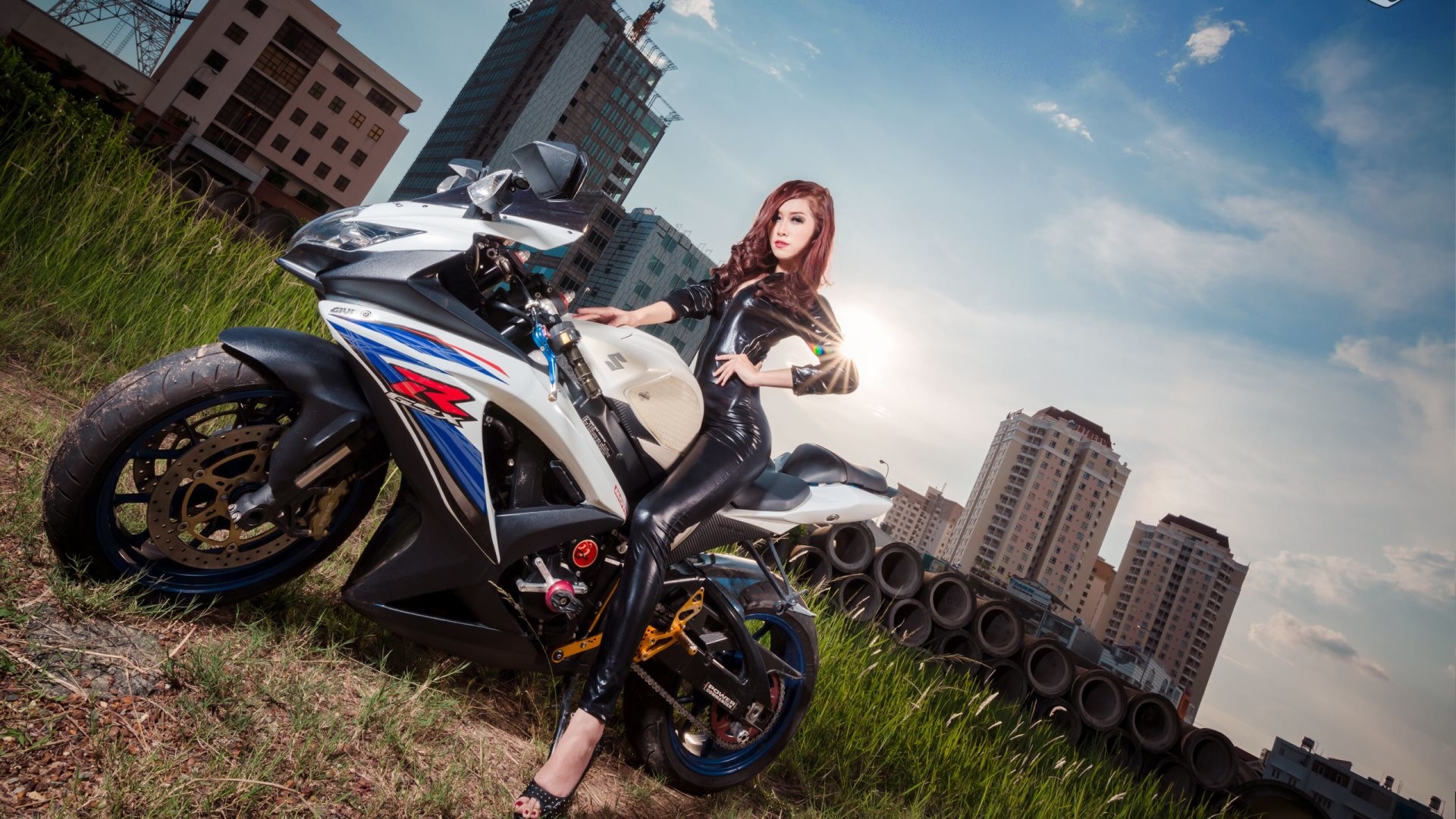HD Wallpaper Super girl and super motorcycle