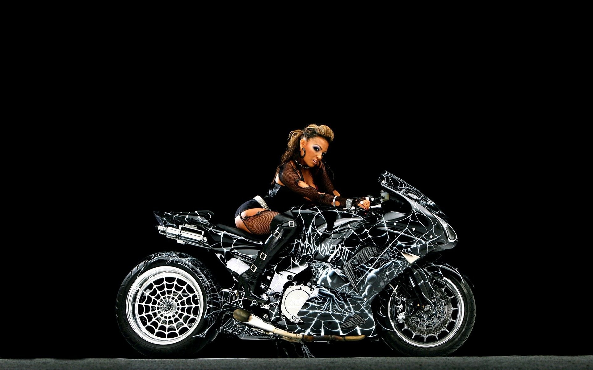 Motorbike Girl 552106