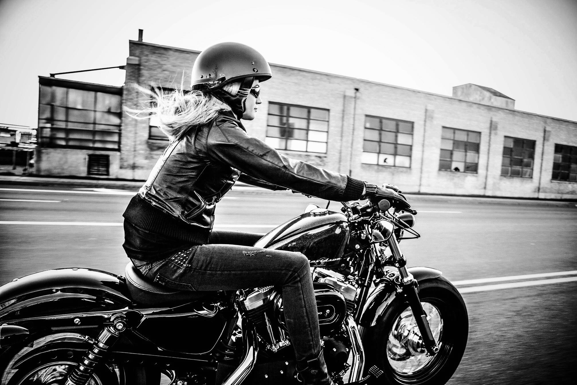 City Biker Girl Motorbike Harley Davidson hd wallpaper