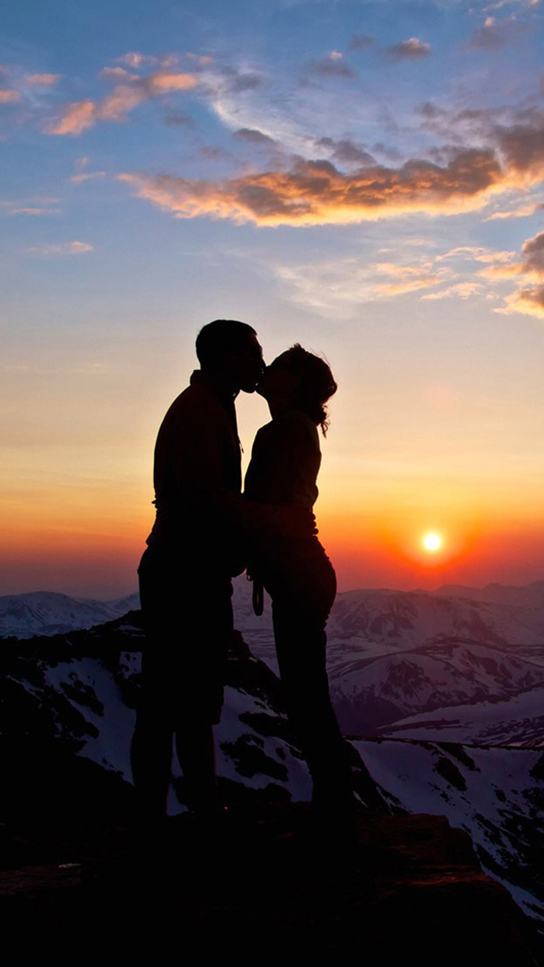 Lover Couple Sunset Snowy Mountain Top Outlines #iPhone #plus #wallpaper
