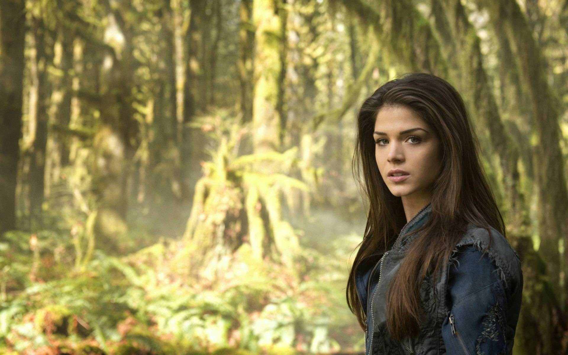 The 100 Image Pictured Marie Avgeropoulos as Octavia Photo Cate Cameron / The CW 2014 The CW Network. All Rights Reserved