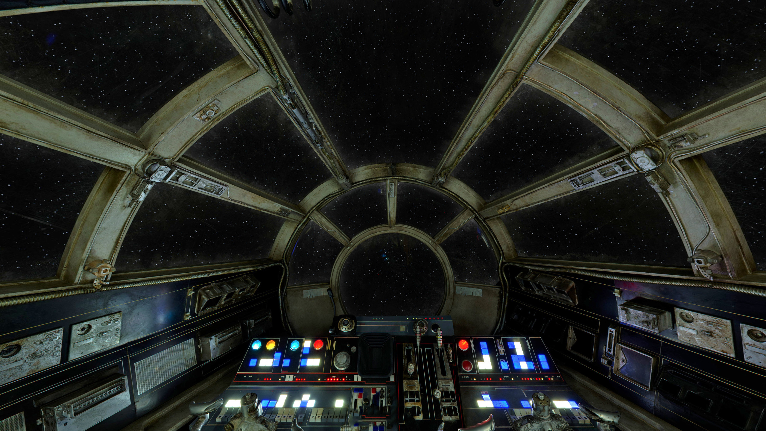 Millenium Falcon cockpit