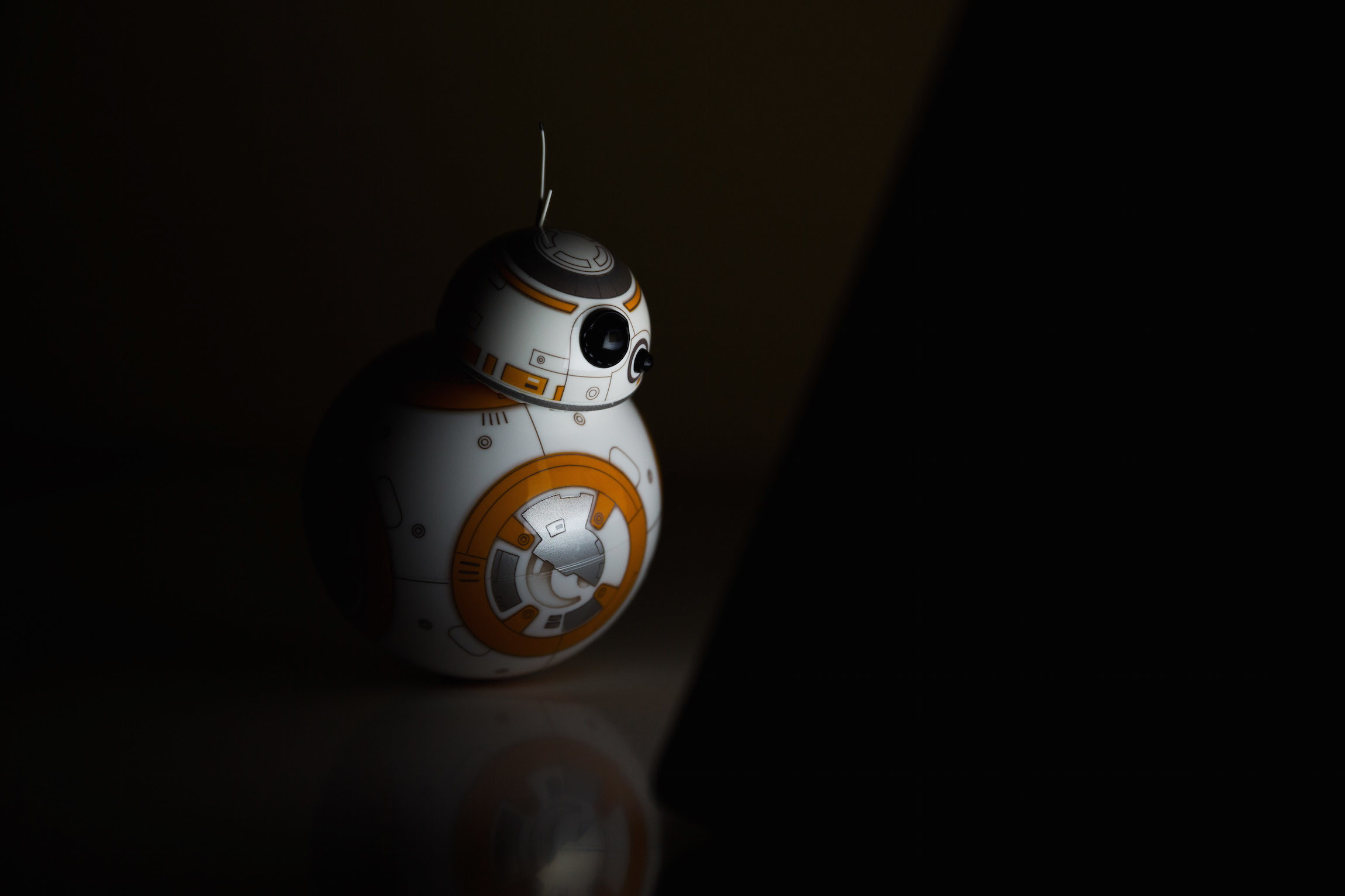 A Day in the Life of Spheros BB 8 StarWars.com