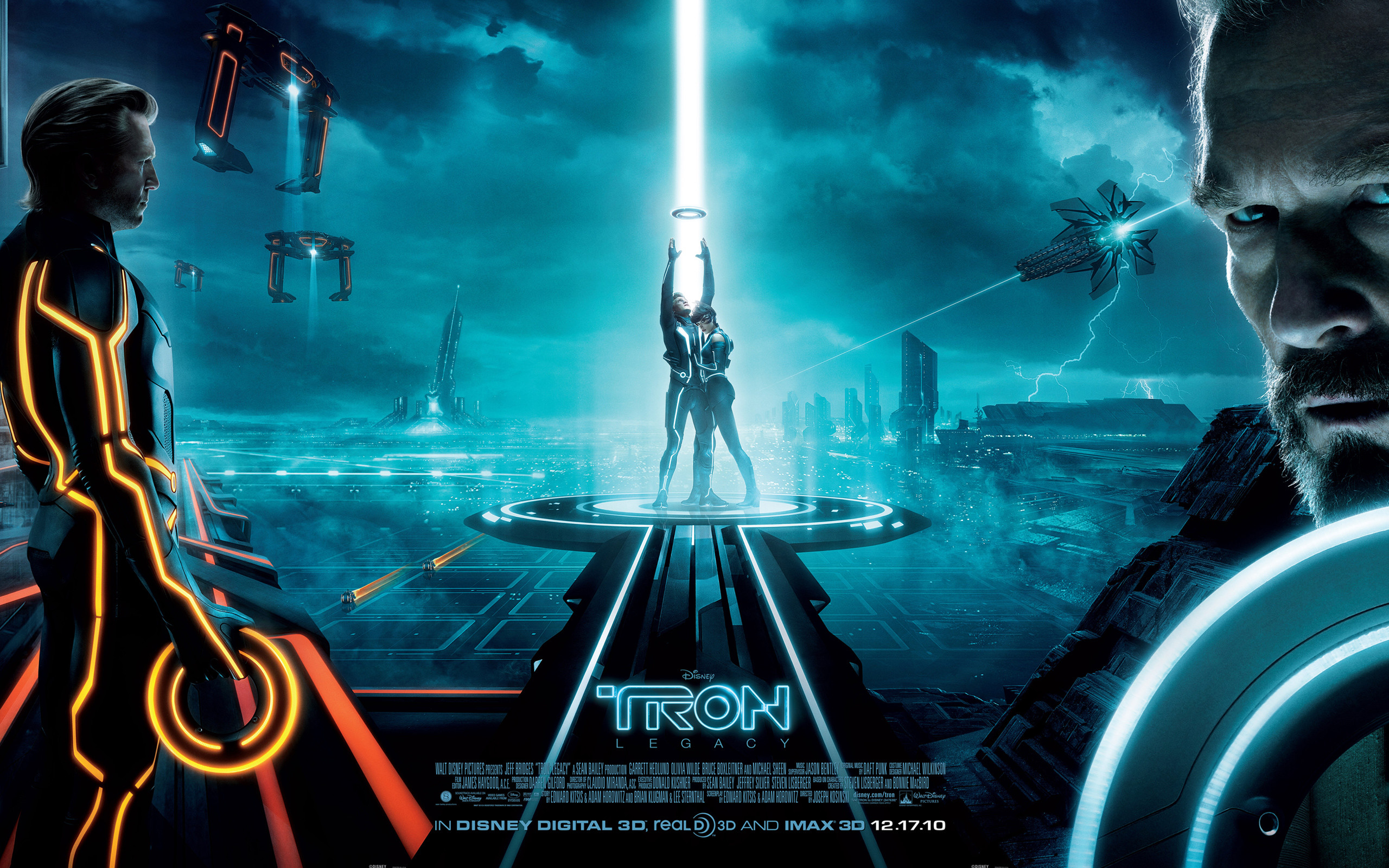Wallpaper picture of the main characters from Disneys Tron Legacy movie Clu, Sam Flynn, Quorra and Kevin Flynn. See all Tron