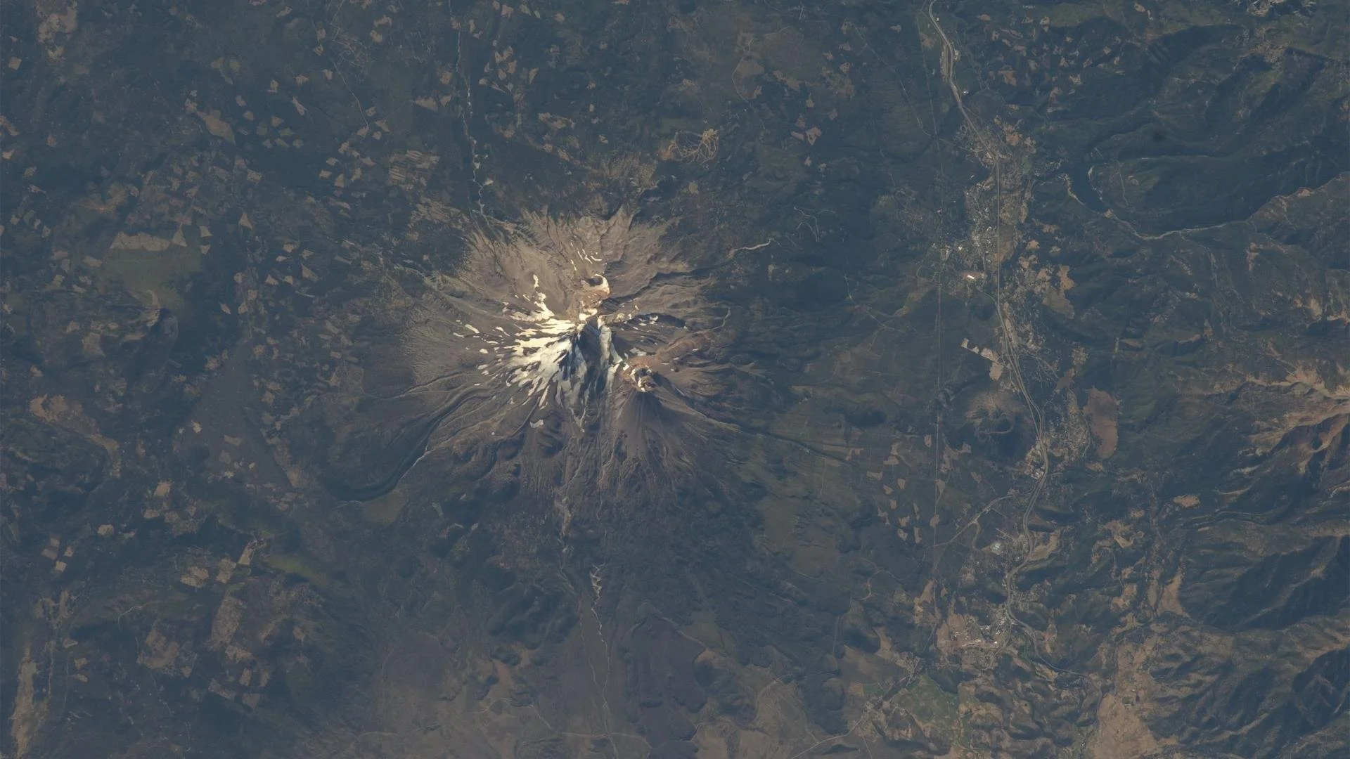 Space Station Mount Shasta International Mountains Nasa Californias …