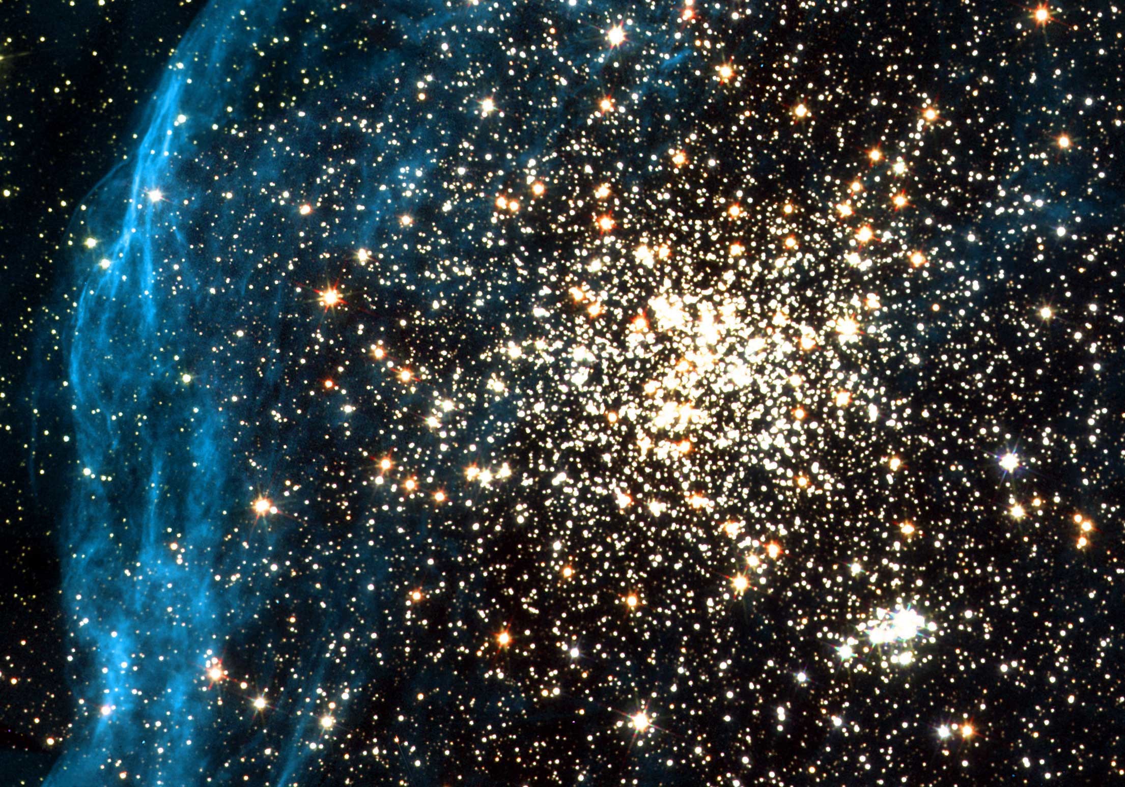NGC 1850 is an unusual double cluster that lies in the bar of the Large  Magellanic