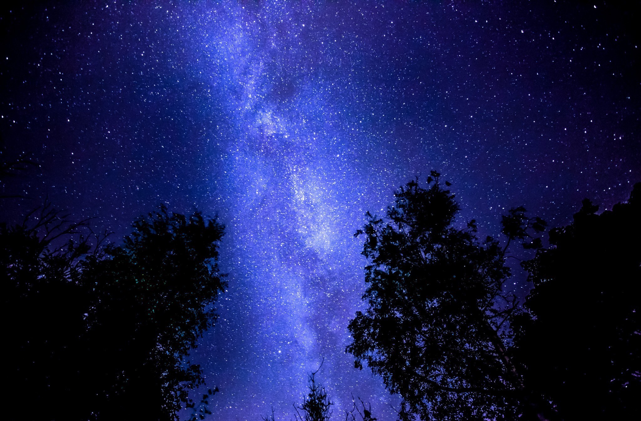 Free desktop wallpaper downloads milky way