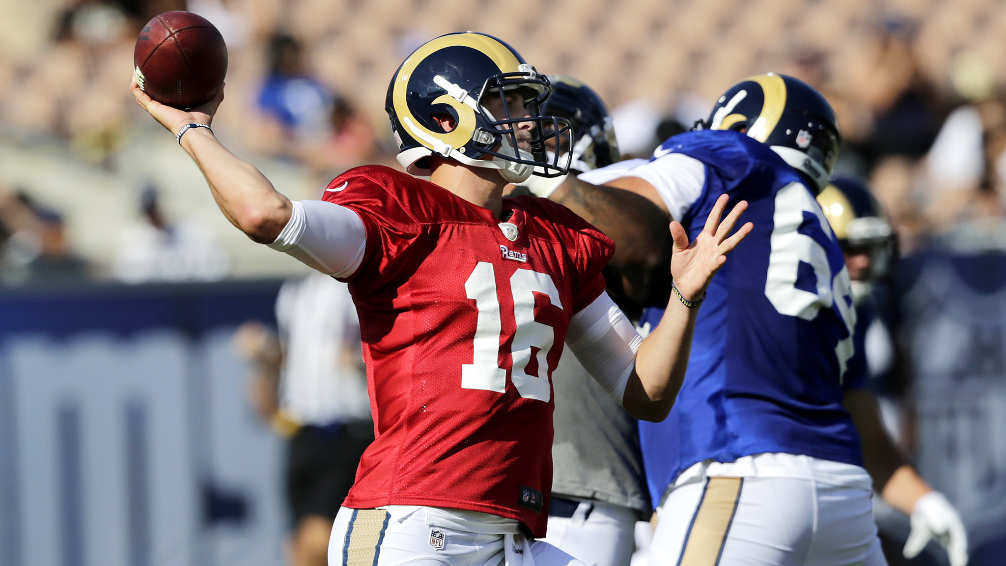 Jared Goff continues to make progress during Rams scrimmage at the Coliseum – LA Times