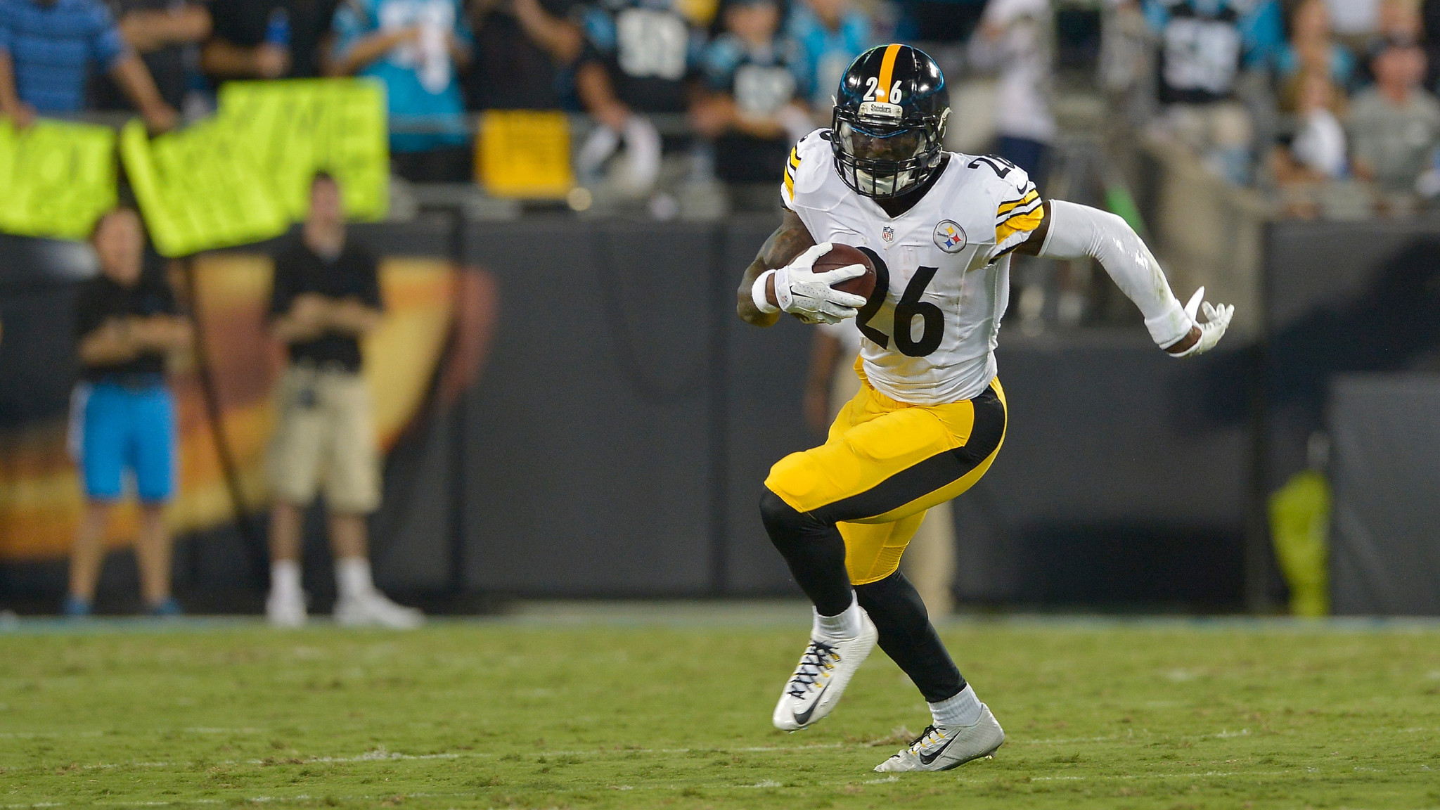 Le'Veon Bell Is a Star, and Sometimes the Offseason Actually Matters