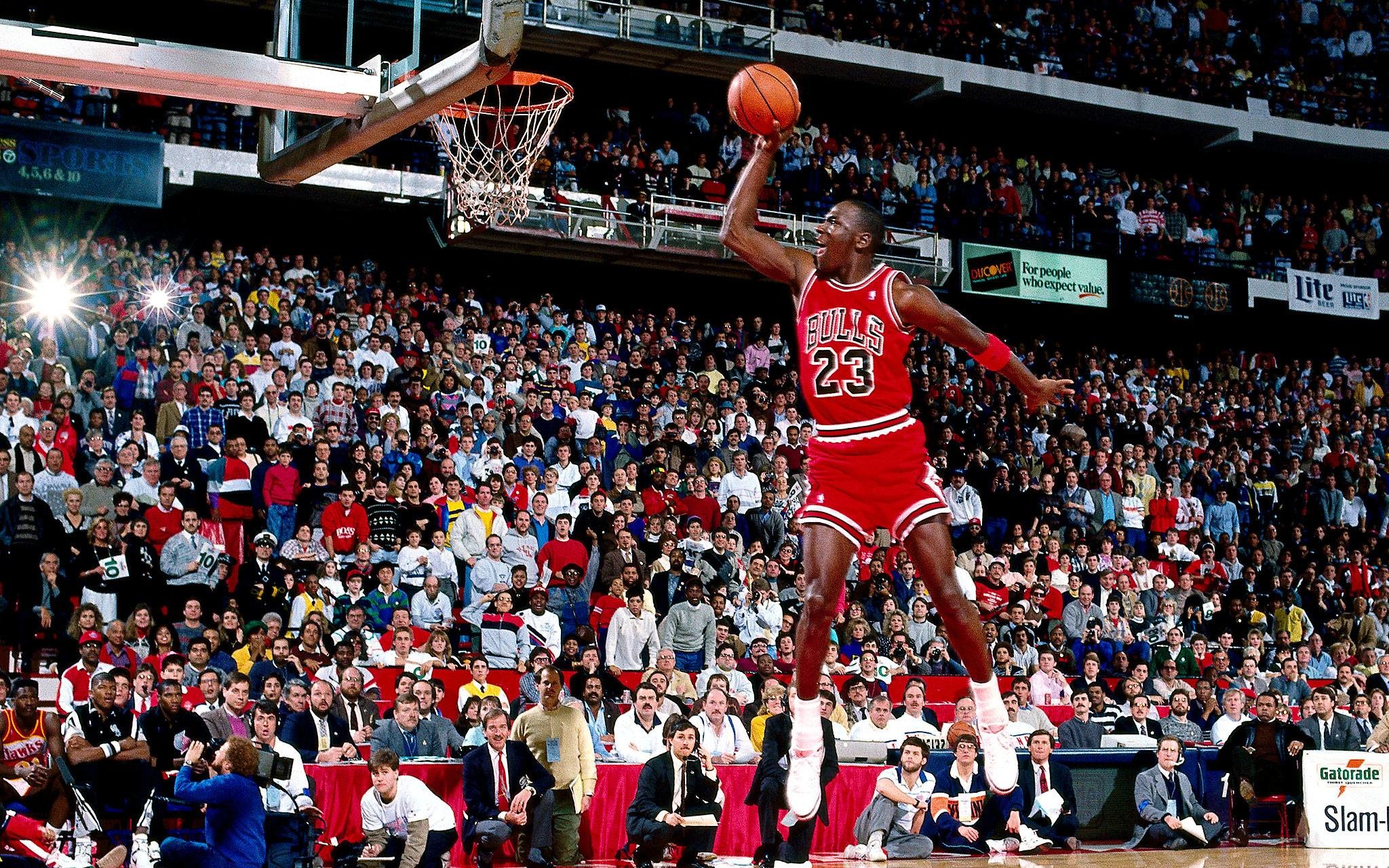 Michael Jordan  Michael Jordan Dunking HD phone wallpaper  Pxfuel