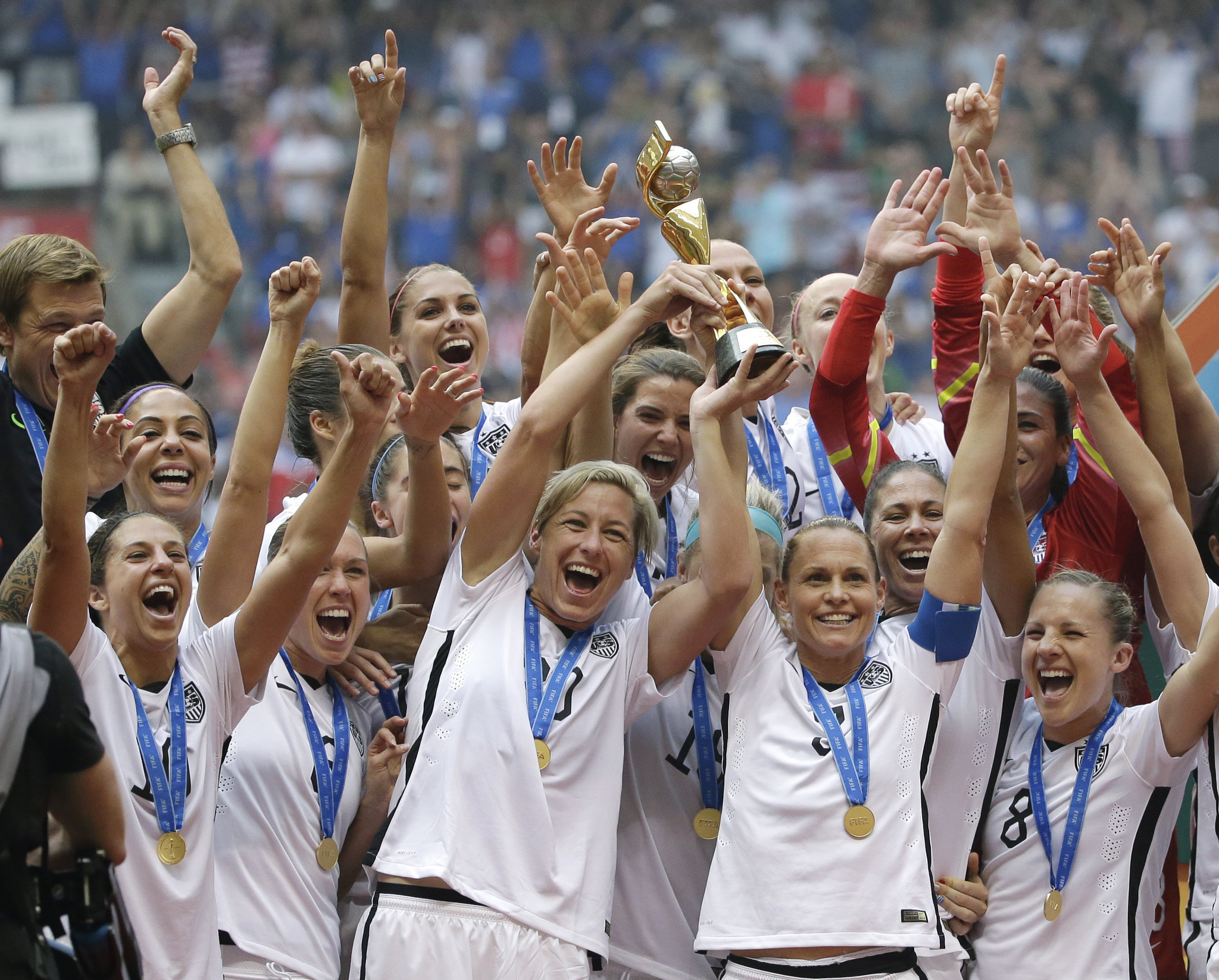 U.S. womens soccer team will play more often on grass fields – Chicago Tribune