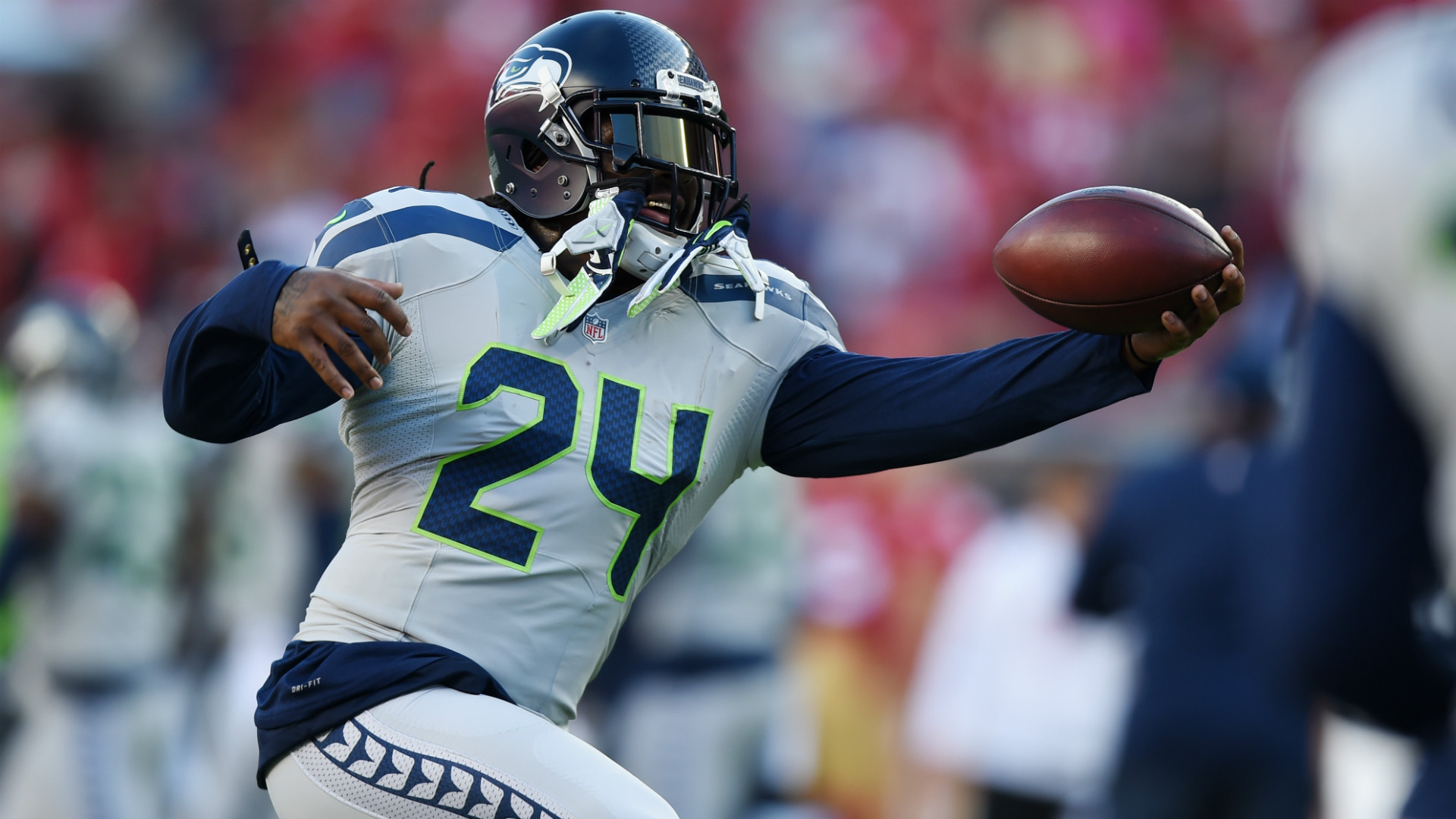 Possible Marshawn Lynch trade might have draft deadline, report says