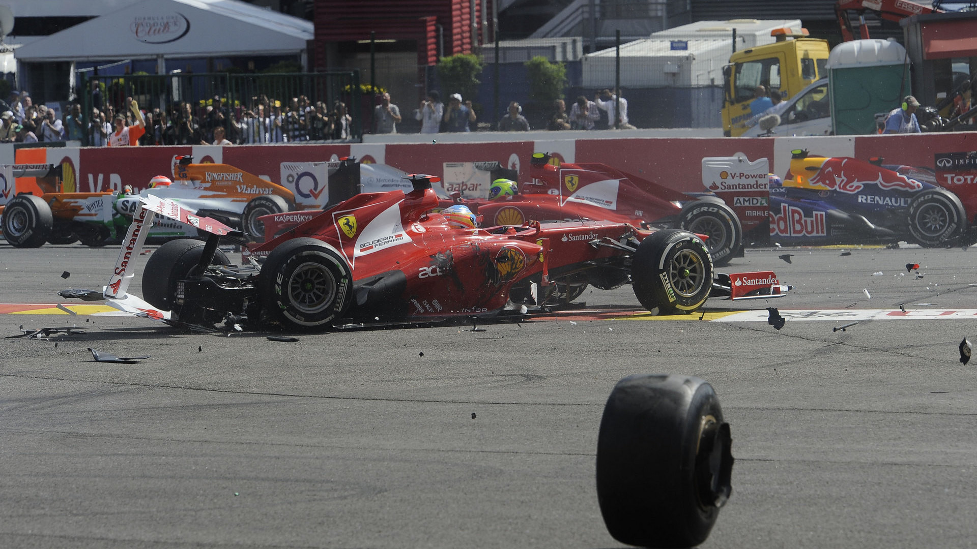Fernando Alonso Crash