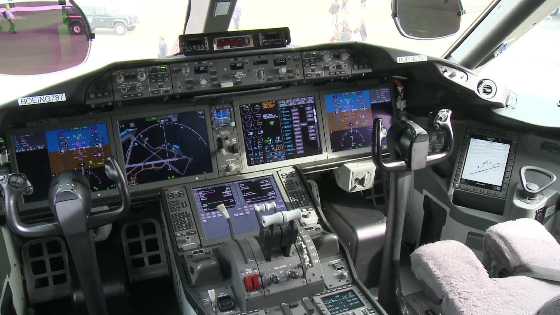 Boeing 787 Cockpit Stock Video 12281817 HD Stock Footage