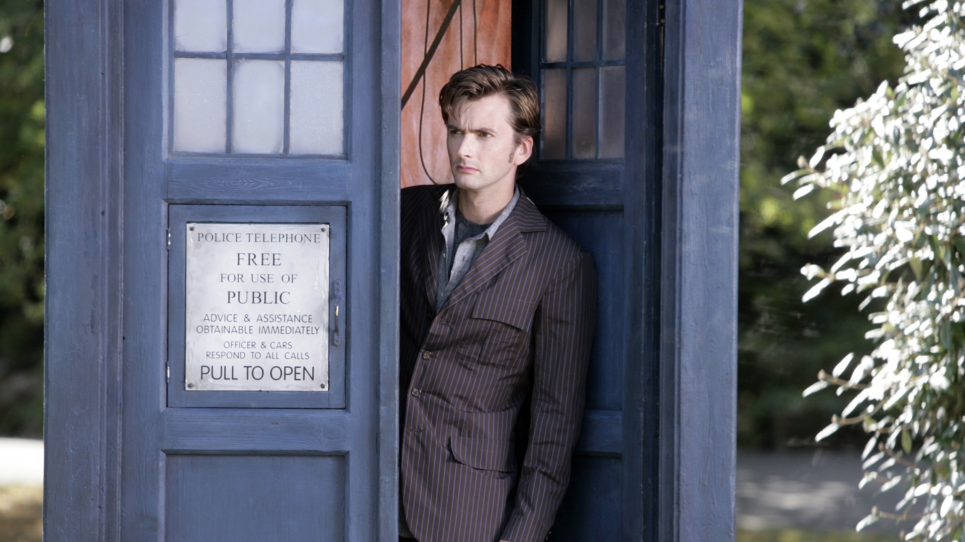 Doctor Who, The Doctor, David Tennant, Tenth Doctor, TARDIS Wallpapers HD / Desktop and Mobile Backgrounds