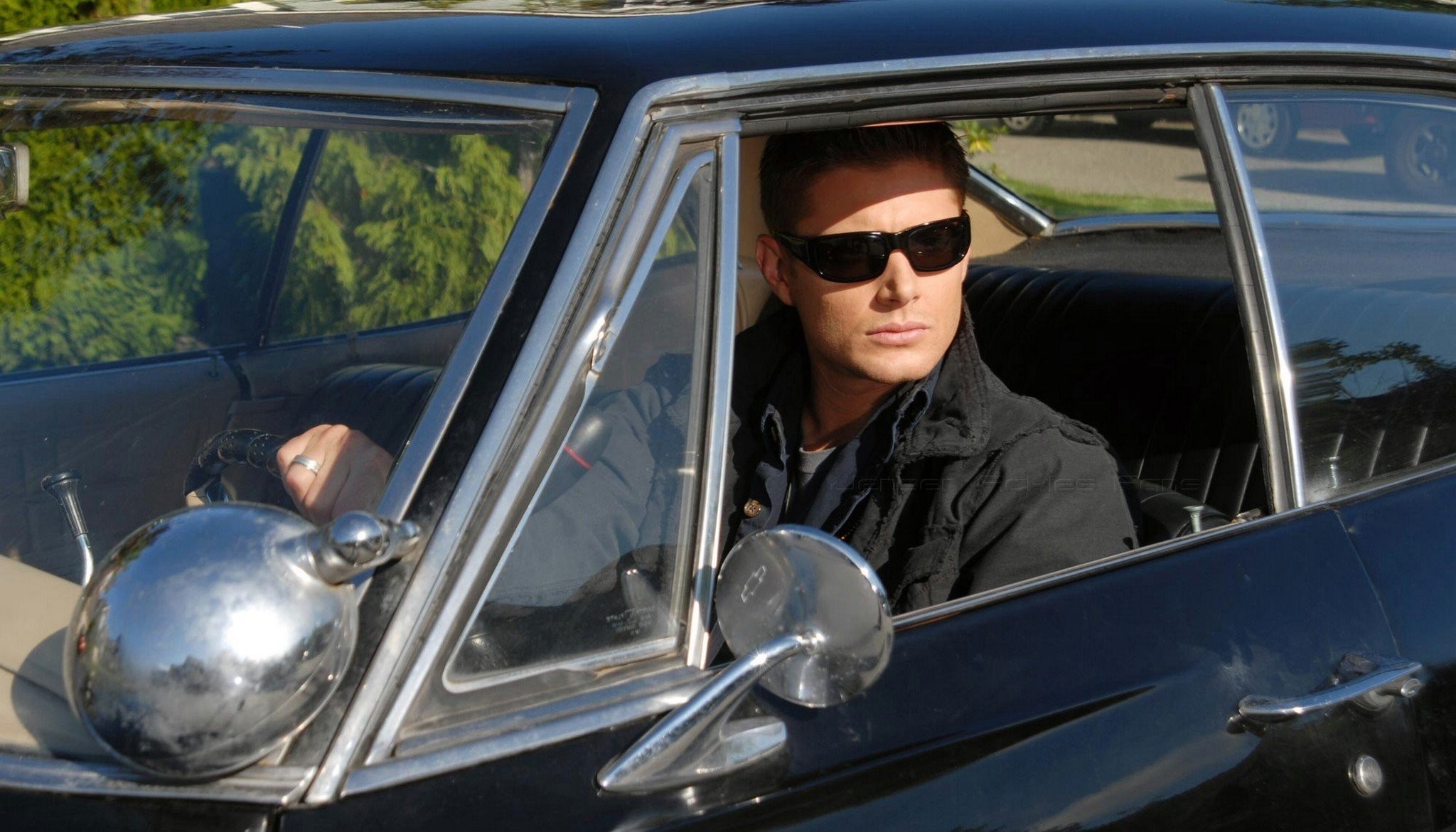 Supernatural dean winchester jensen ackles impala sunglasses smile